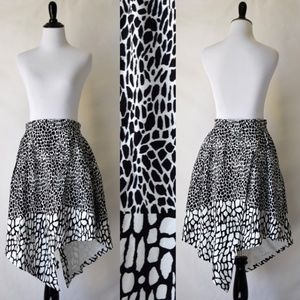 NWT Finders Contrast Spot Mini Skirt